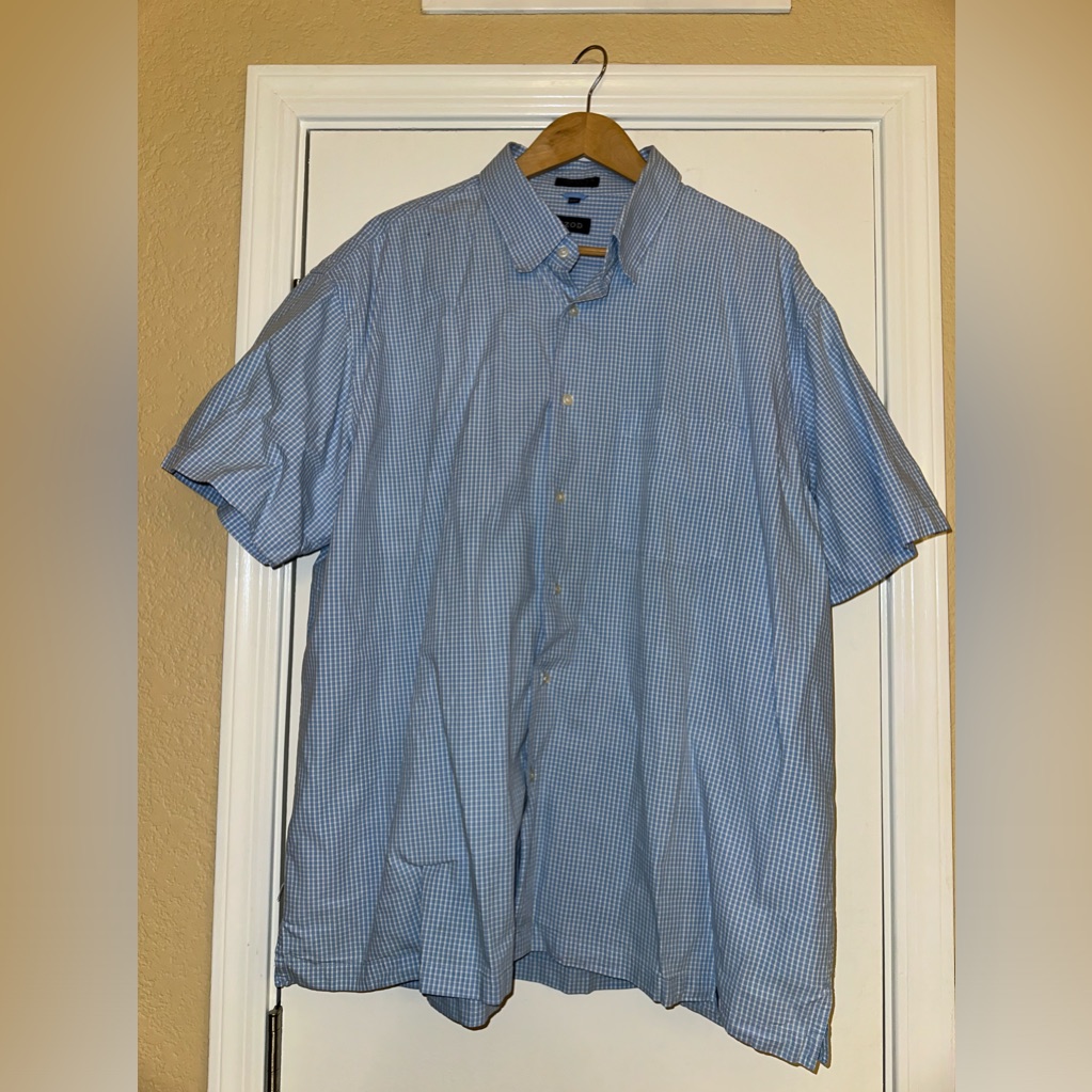 Izod Short Sleeve Mens Button Down